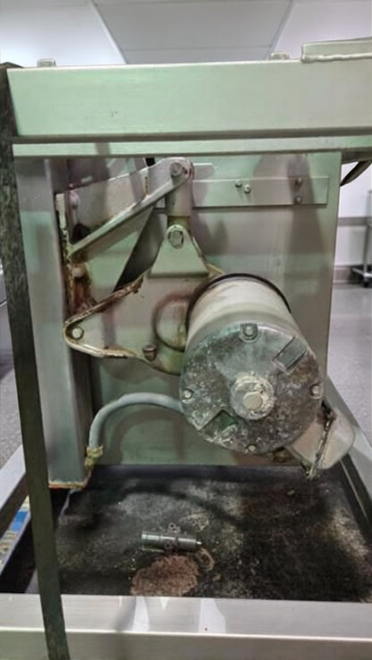 Excellent Condition – Hobart 5701D – Commercial Meat Saw – 500V – 3 Phase – UL & NSF Listed – Fully Tested & Operational!